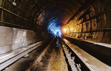 Строители метро в Красноярске, которым задержали зарплату, обратились в Законодательное собрание