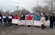 На митинге работники "Кулундаконсервмолоко" выступили против закрытия завода