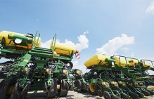 Трудовая инспекция Омской области установила, что в ООО "Агротехника" не проведена СОУТ