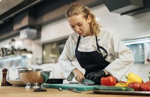 Восстановлены нарушенные трудовые права педагогов колледжа индустрии питания и сервиса в Стерлитамаке