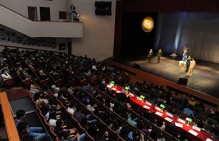 Педагоги Санкт-Петербургского университета профсоюзов требуют защитить трудовые права на своевременную выплату зарплаты