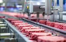 В суд обратились работники ООО "Липецкое мясо" о взыскании с работодателя невыплаченной зарплаты