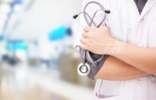 По требованию медиков стационар Ромненской больницы продолжит работать
