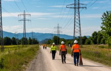 Работники читинского ООО "Региональная энергетическая компания Забайкальского края" требуют погасить все задолженности по зарплате