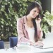 Более 90 тыс. работающих родителей получают пособие по уходу за ребенком