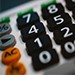О размере средней зарплаты работников в регионах УФО