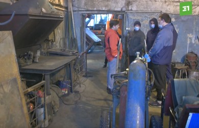 Рабочие фирмы «УралСервисГрупп» протестуют против штрафов и тяжелых условий труда