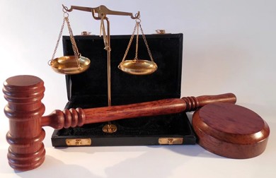Адвокатские палаты могут прекратить работу из-за сложностей расчётов с МВД