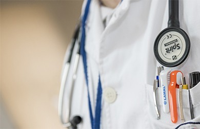 Минздрав предлагает расширить список категорий медиков для получения спецвыплат