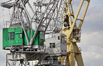 В Екатеринбурге и Краснодаре выросла занятость в производстве