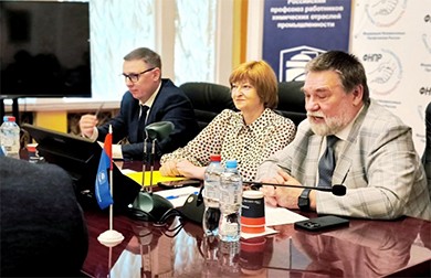 Пленум ставропольского "Росхимпрофсоюза" обсуждал текущие вопросы по защите трудовых прав