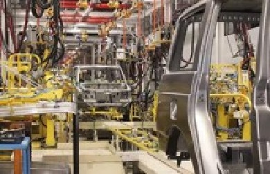 "Автоваз" остановил производство и отправил работников в корпоративный отпуск